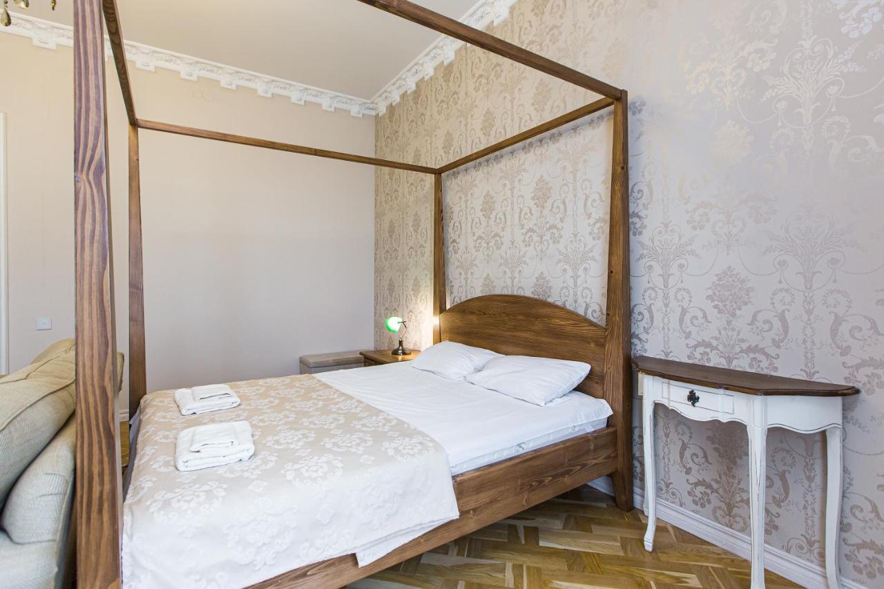 Австрійська Квартира В Центрі На Вулиці Михальчука 5 Lviv Exterior photo